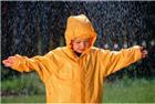 雨披和雨衣的区别 雨衣好还是雨披好